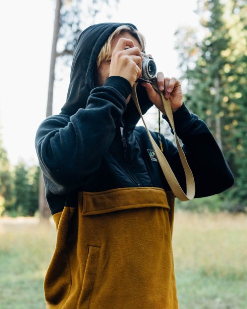 Passenger Exclusive Woodland Hooded 1/2 Zip Recyceltes Polarfleece Schwarz/goldbraun