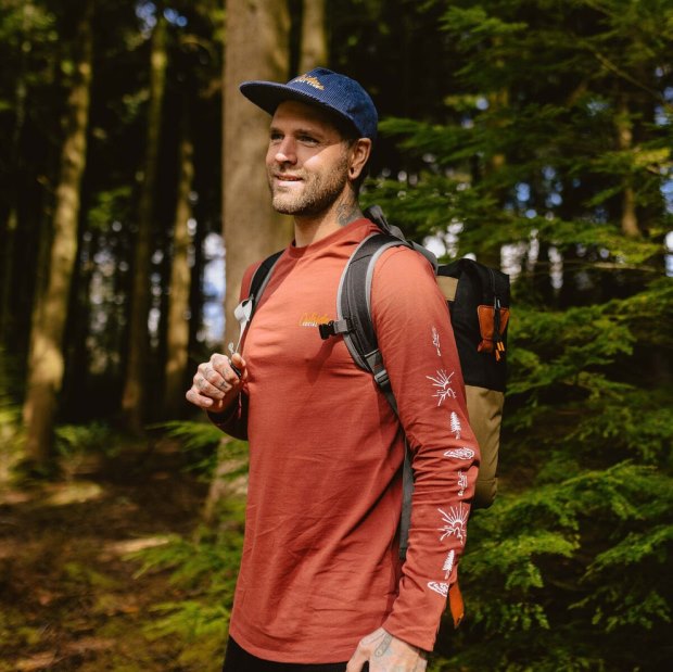 Passagier Exklusives Osc Ls T-shirt Aus Recycelter Baumwolle Rostbraun