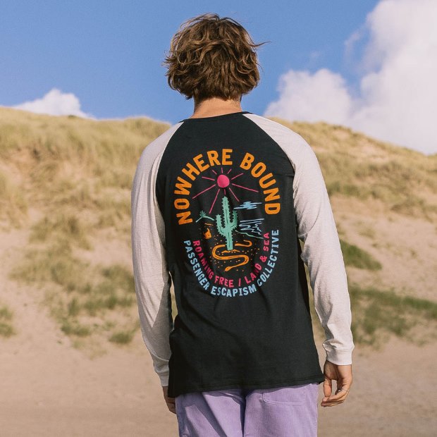 Passenger Exclusive Land & Sea Recyceltes Baumwoll-Langarm-T-Shirt Schwarz