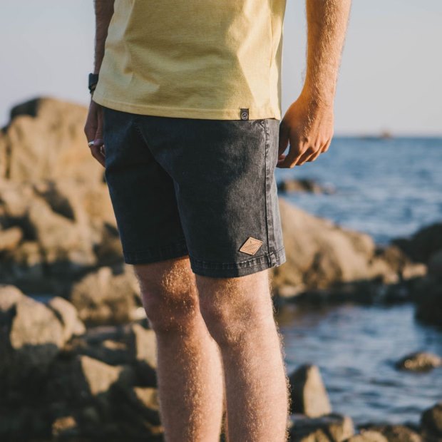 Passenger Exclusive Drifter Walk Short Black Washed