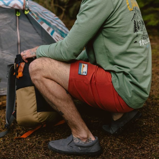 Passenger Exclusive Ponoma Recycelte Allzweck-Badeshorts Hot Sauce