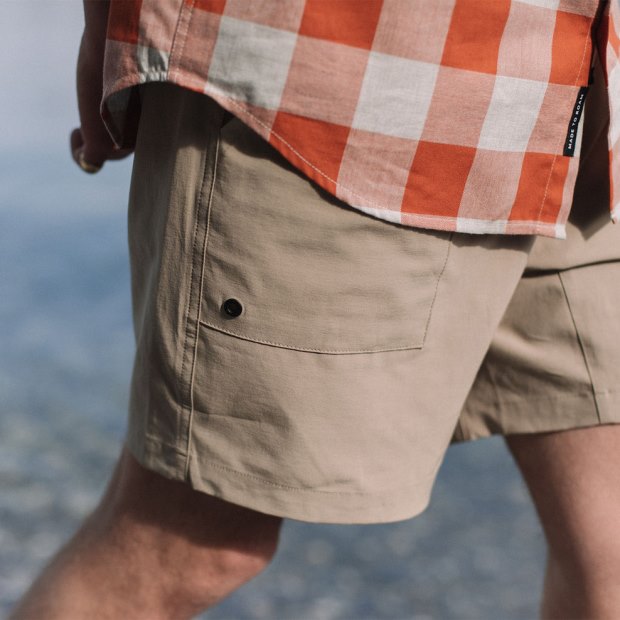 Passenger Exclusive Adventure Allzweck Short Chinchilla Brown