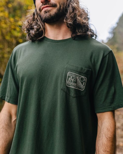 Passenger Exclusive T-Shirt Mit Nirgendwo Gebundener Tasche, Tannenbaum