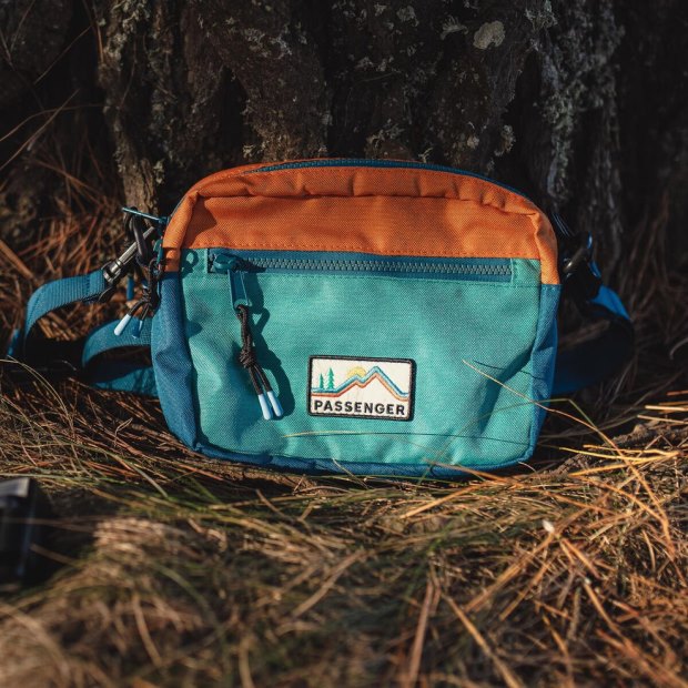 Passagier-Hüfttasche Aus Recyceltem Polyester, Mehrfarbig