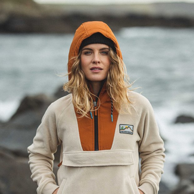 Passenger Exclusive Alexander Kapuzenjacke Aus Recyceltem Polarfleece Mit 1/2-Reißverschluss In Haferflocken