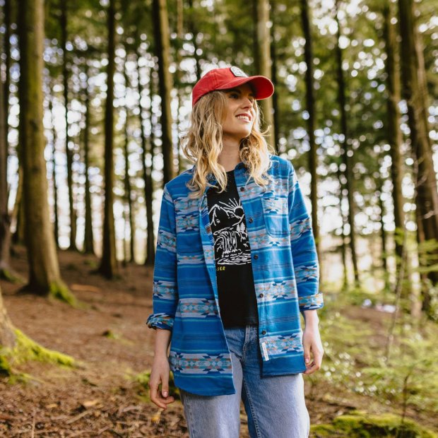 Passenger Exclusive Reiher-Jacquard-Bio-Hemd Mit Weichem Kobaltmuster