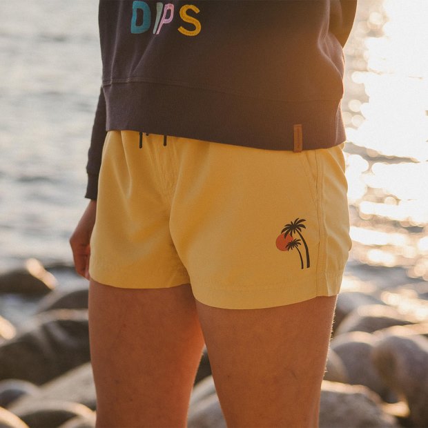 Passenger Exclusive Wake Recycling-Badeshorts Ockergelb