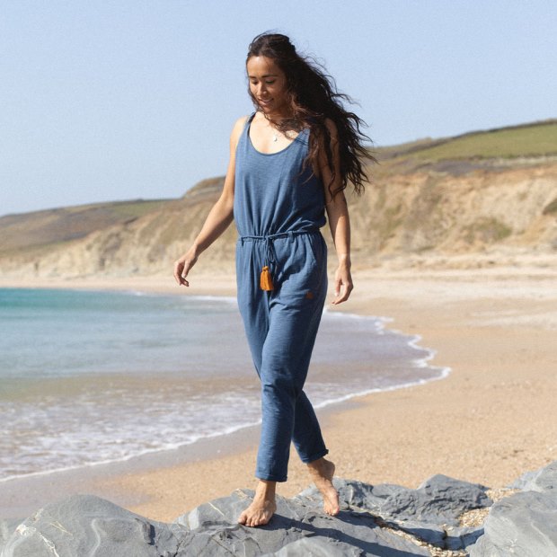 Passagiere Exklusiver Eva Recycelter Jumpsuit Dunkler Denim