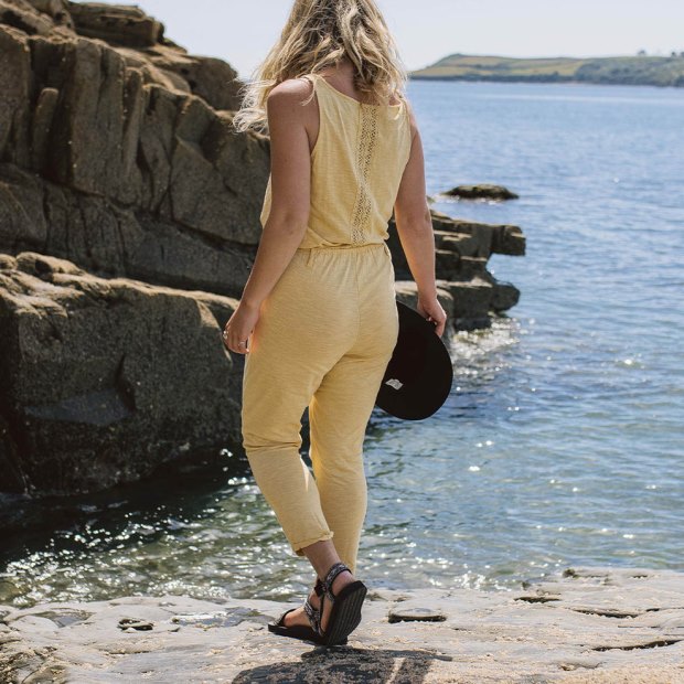 Passagier Exklusiver Eva-jumpsuit Aus Recycelter Baumwolle Jojoba