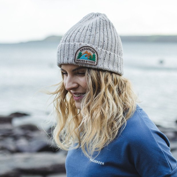 Passenger Exclusive Katira Rippstrickmütze In Haferflocken